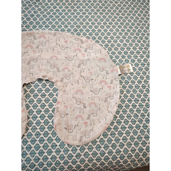 Boppy Breastfeeding & Nursing Pillow Cover Zip On Pink Unicorns - Picture 4 of 8